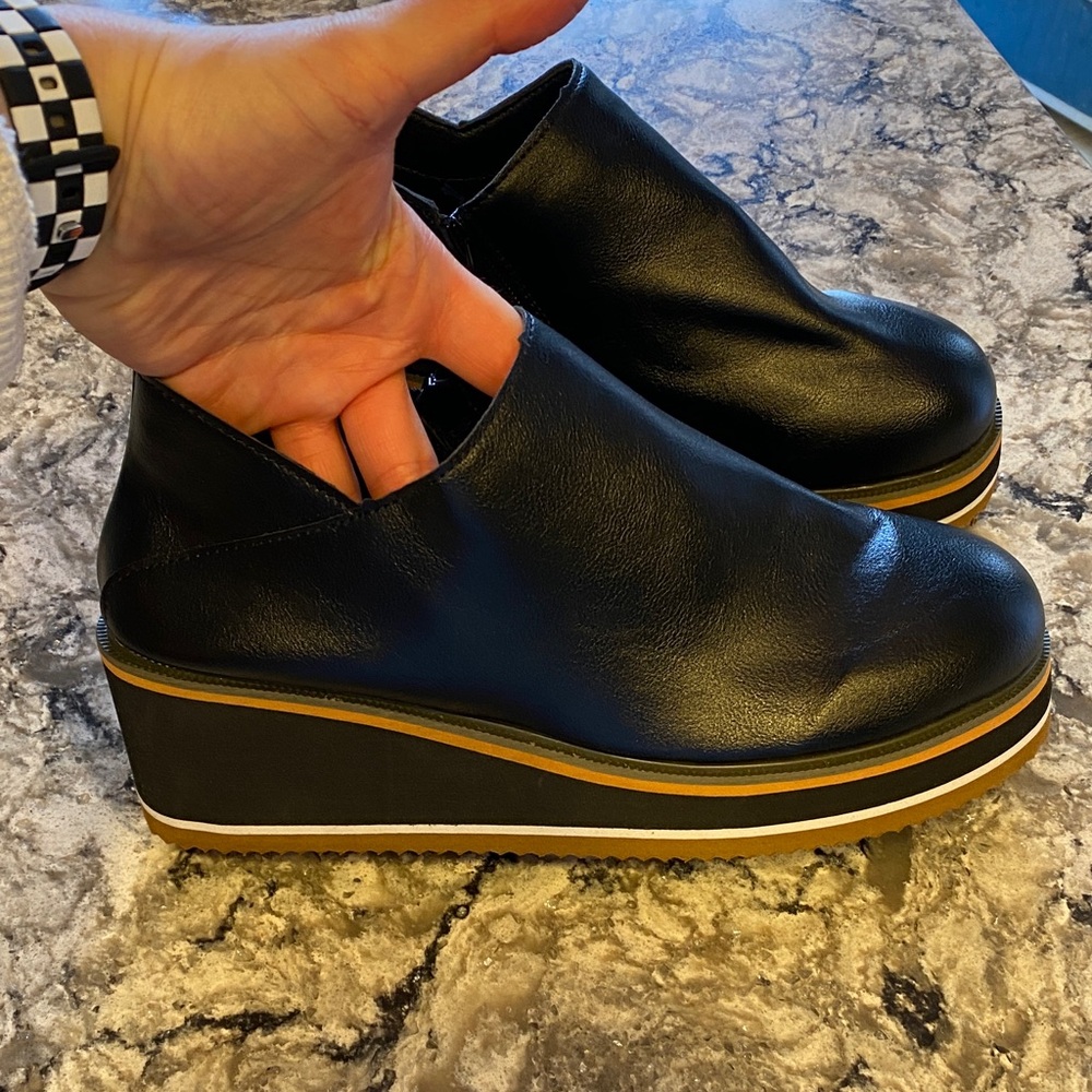 Black Leather Wedge Shoes